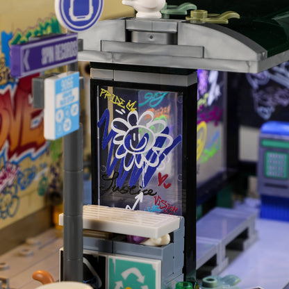🔥🔥New Year 70% Off--🎨 Street Art Graffiti Bus Stop – The Coolest Urban Style Building Set Everyone Is Talking About!